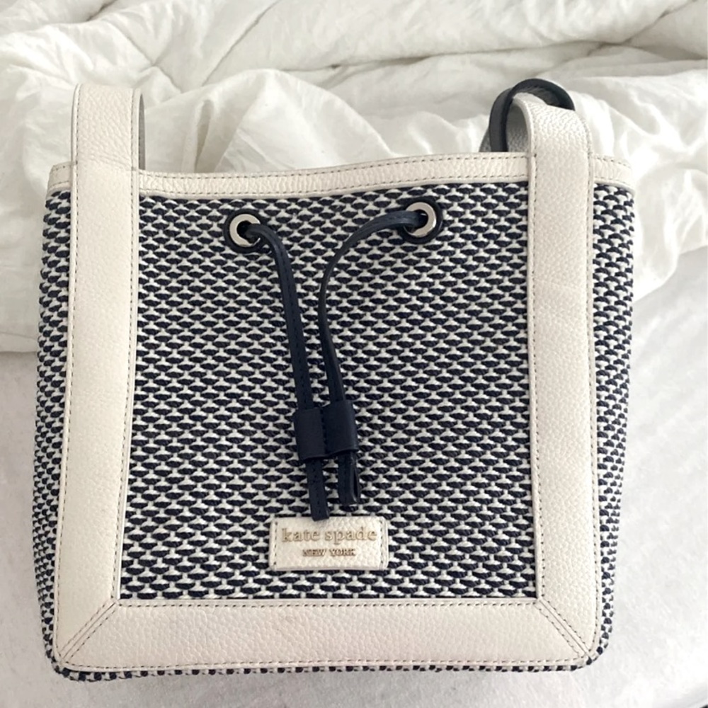 Kate spade bucket bag
